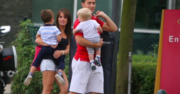 Biệt thự cực hiện đại của siêu sao Bỉ Eden Hazard