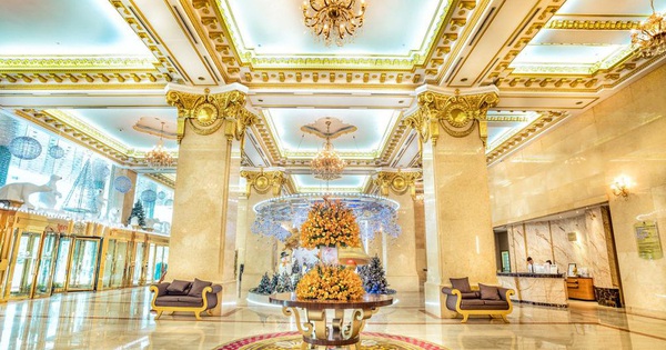 “Đột nhập” khách sạn dát vàng, nơi tuyển Việt Nam và Australia lưu trú trước trận đấu