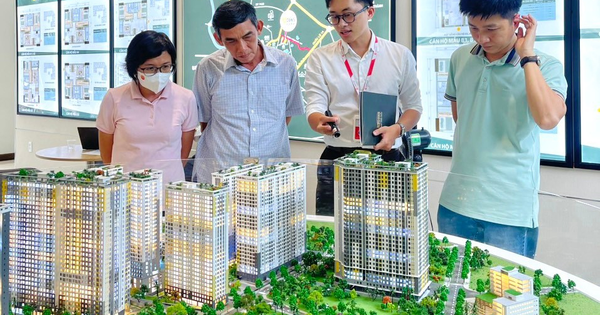 Áp lực tài chính đè nặng người mua nhà tại TP . HCM