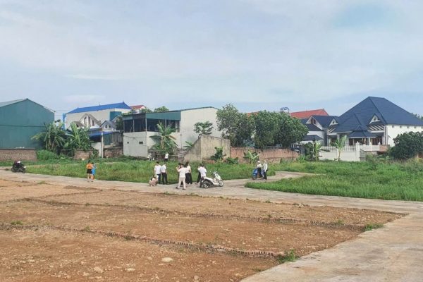 Đề xuất mới nhằm siết tình trạng mua bán nhà đất “hai giá”