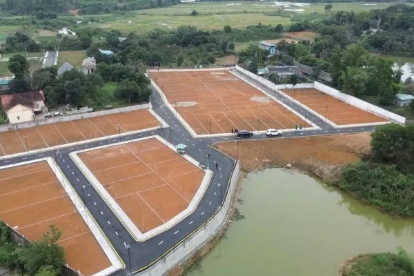 Đất nền vùng ven Hà Nội thanh khoản “đóng băng”