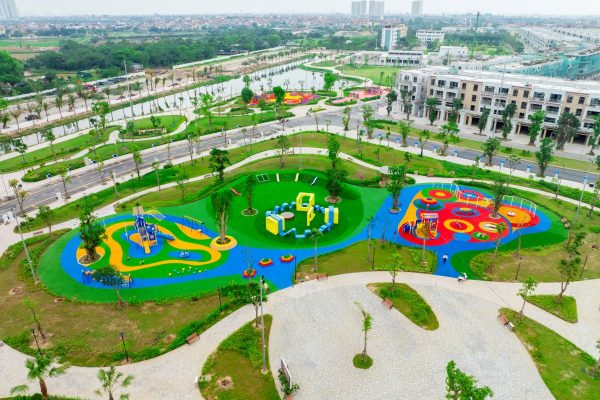 Từ bỏ nhà phố chật chội, người Hà Nội tìm đến trung tâm mới phía Tây để nâng tầm chất lượng sống