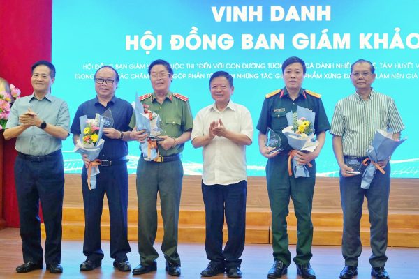 Trao giải Cuộc thi “Đến với Con đường tương lai” – Tạp chí Kiến trúc Việt Nam