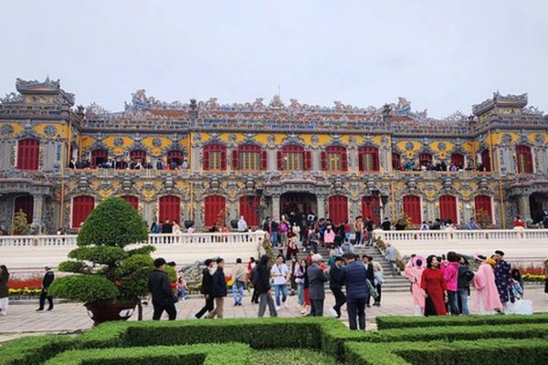Choáng ngợp với cung điện nguy nga, tráng lệ của triều Nguyễn vừa hoàn thành trùng tu