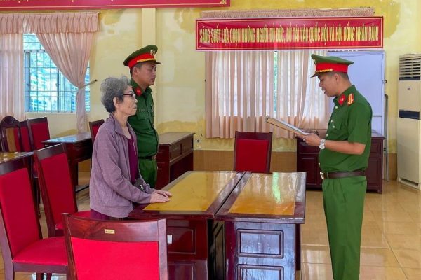 Bán đất 20 tỷ đồng nhưng chỉ khai 5 tỷ, Công an vào cuộc điều tra, một đối tượng 79 tuổi bị cấm đi khỏi nơi cư trú
