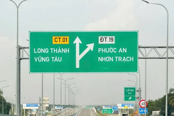 Cao tốc Bến Lức – Long Thành trước giờ thông tuyến
